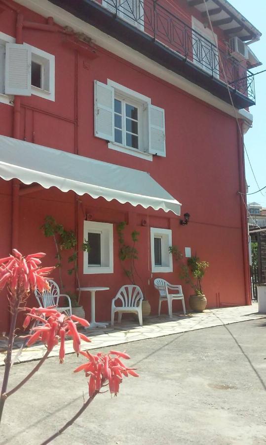 Loula'S Apartments Gouvia Exterior photo