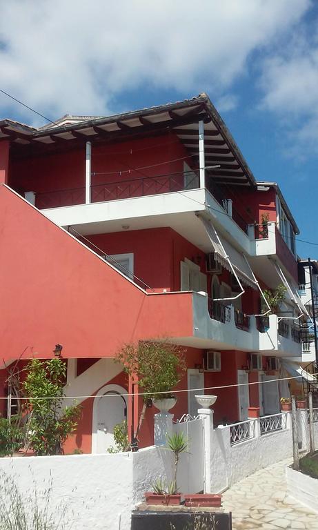 Loula'S Apartments Gouvia Exterior photo